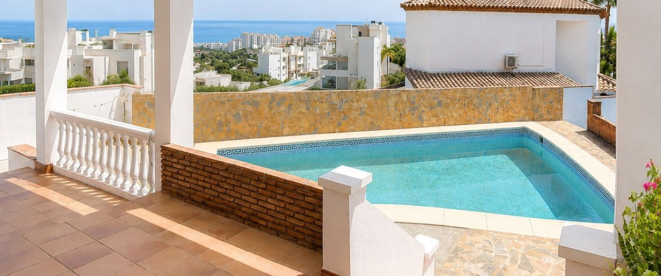 Resale - Villa - Estepona - Estepona Centro