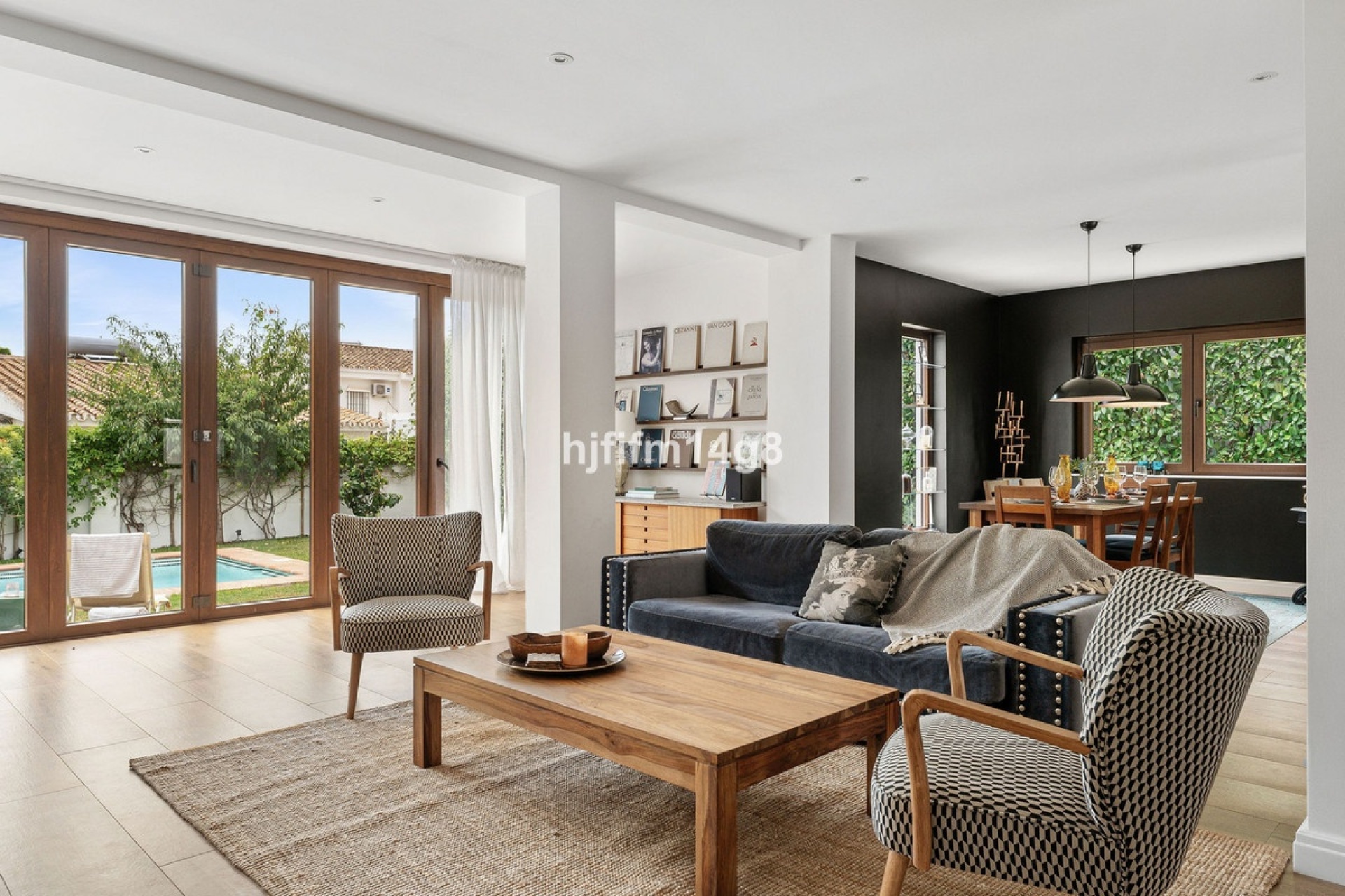 Resale - Villa - Estepona - Estepona Centro