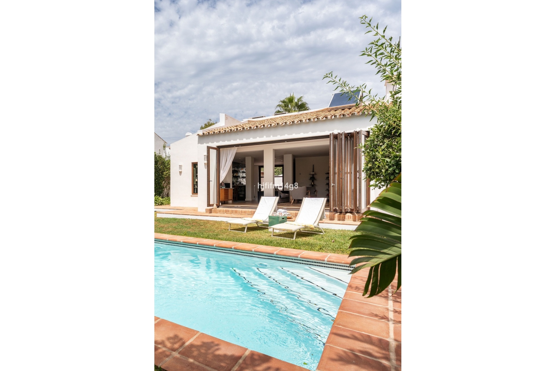 Resale - Villa - Estepona - Estepona Centro