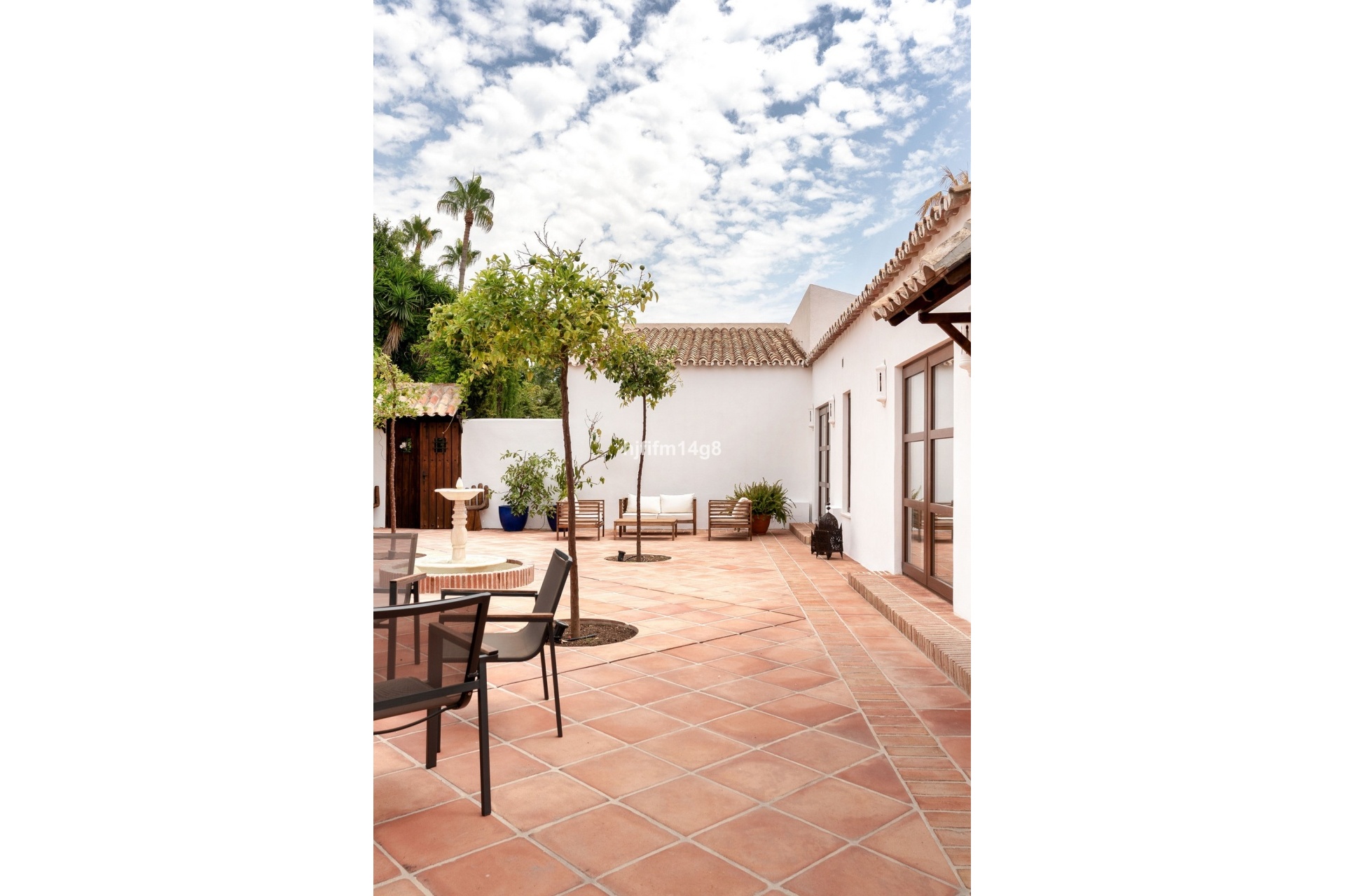 Resale - Villa - Estepona - Estepona Centro