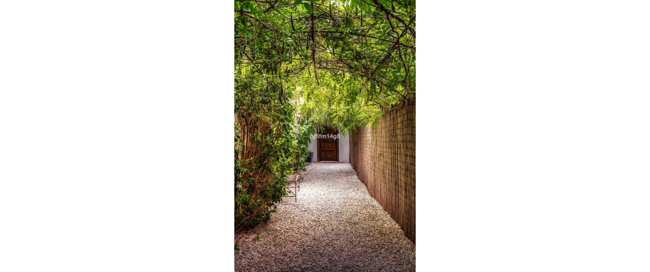 Resale - Villa - Estepona - Estepona Centro