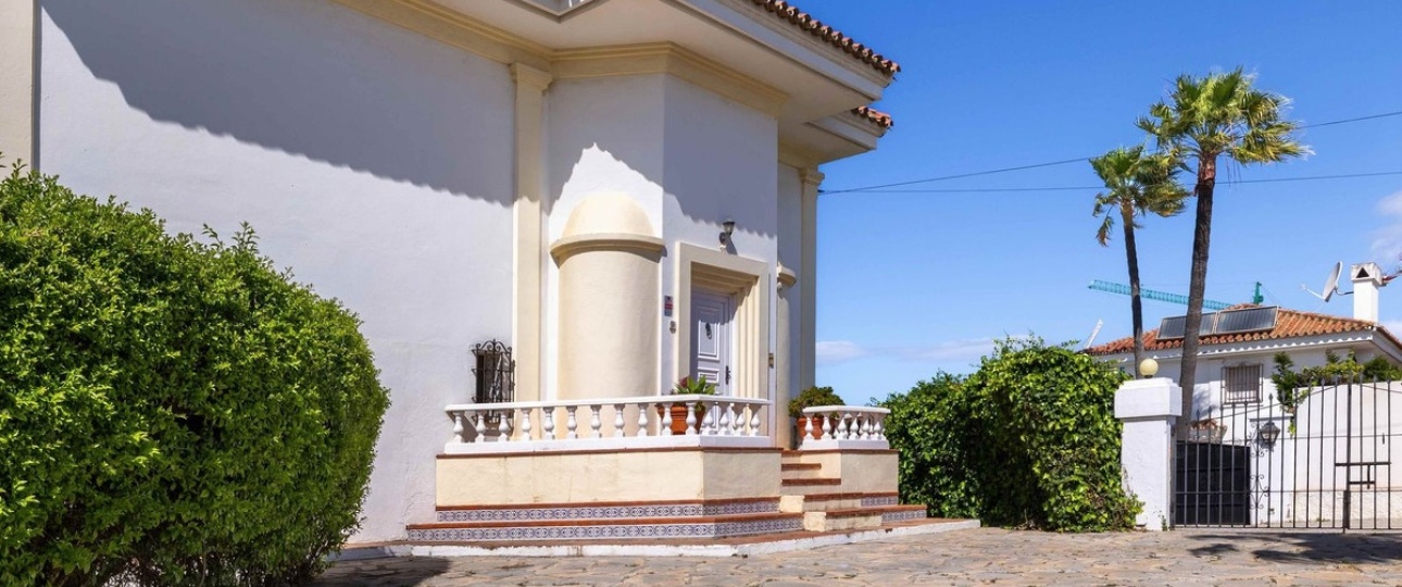 Resale - Villa - Estepona - Estepona Centro