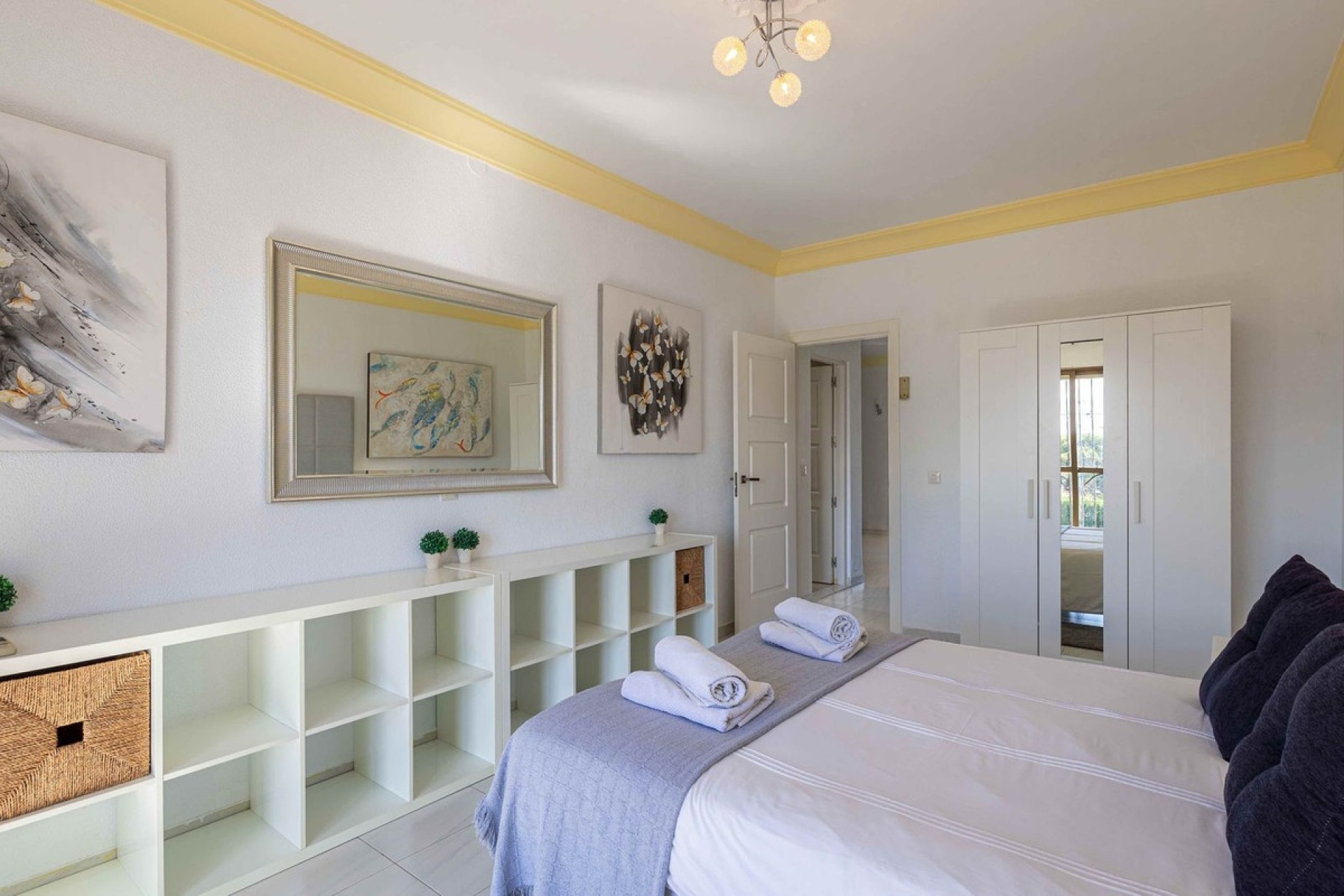 Resale - Villa - Estepona - Estepona Centro