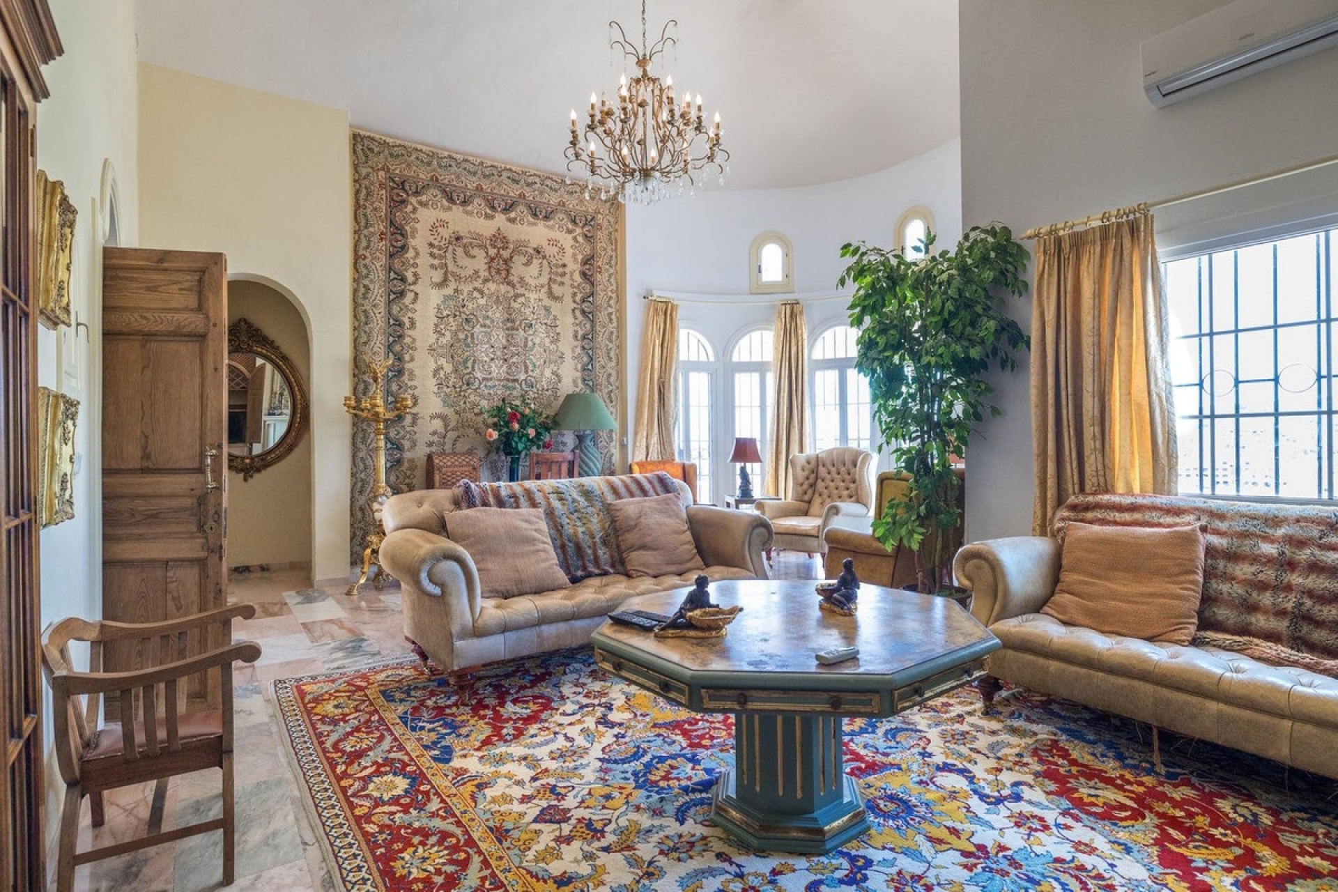 Resale - Villa - Estepona - Estepona Centro