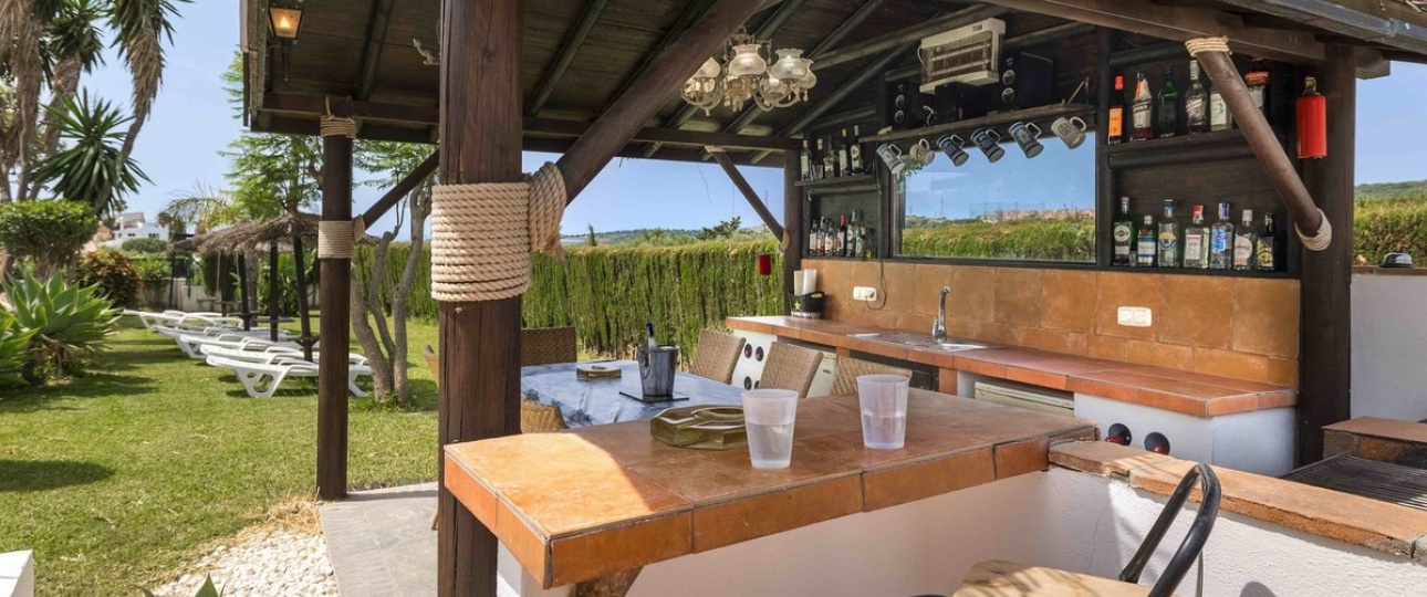 Resale - Villa - Estepona - Estepona Centro