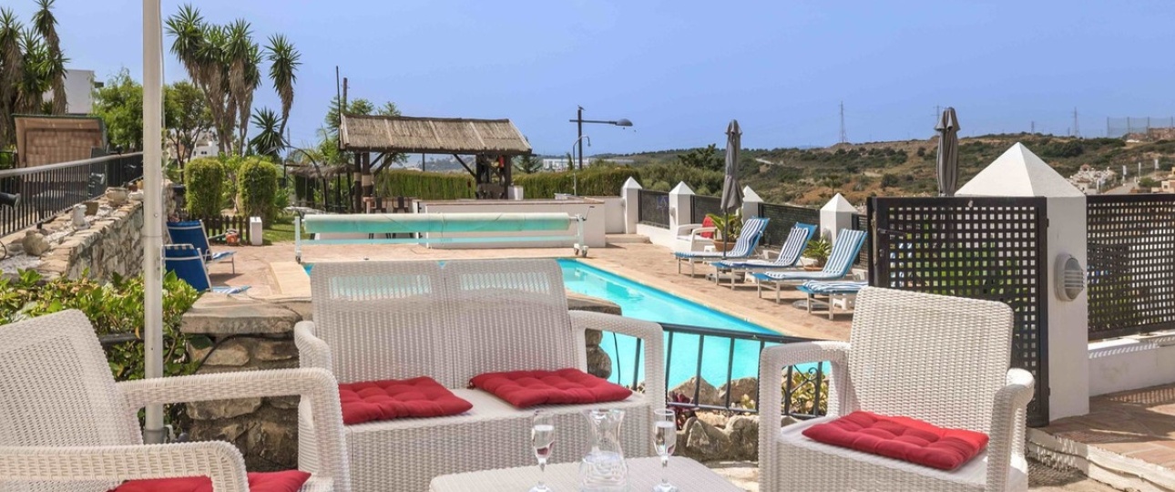 Resale - Villa - Estepona - Estepona Centro