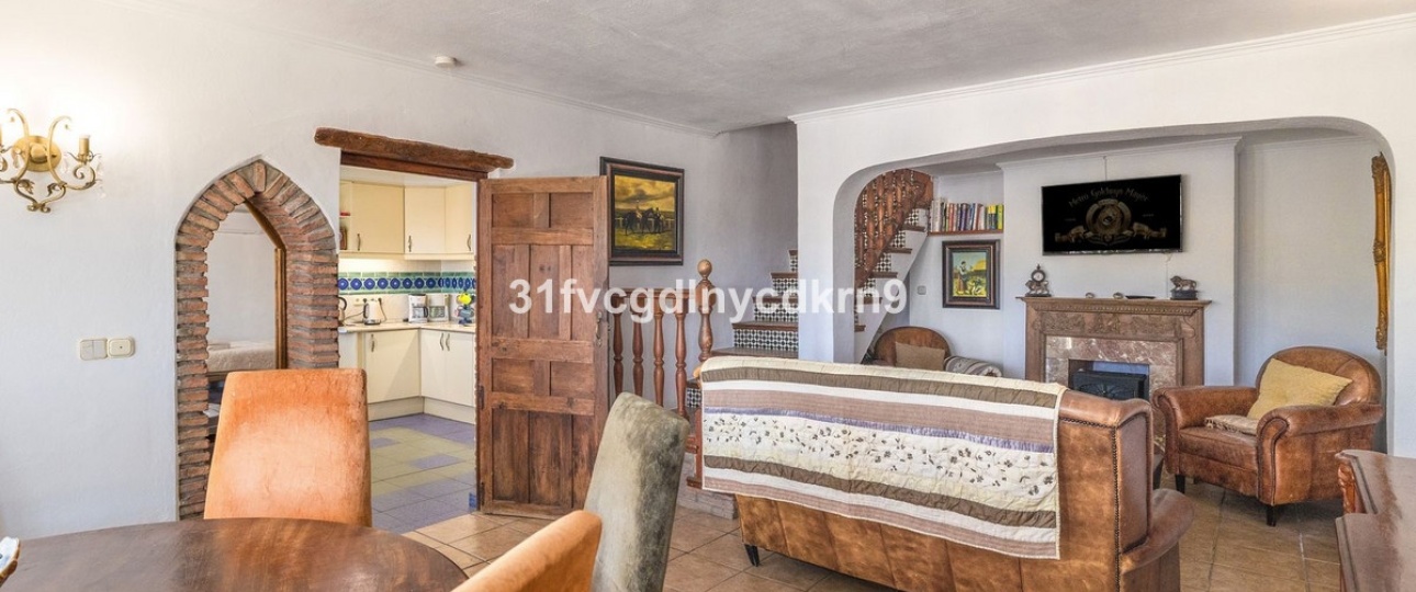 Resale - Villa - Estepona - Estepona Centro