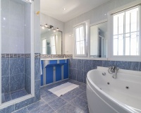 Resale - Villa - Estepona - Estepona Centro
