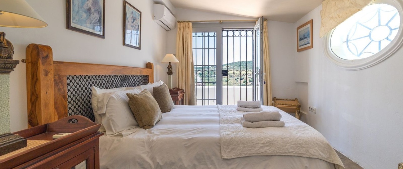 Resale - Villa - Estepona - Estepona Centro