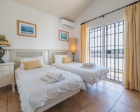 Resale - Villa - Estepona - Estepona Centro