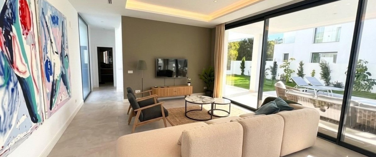Resale - Villa - Estepona - Estepona Centro