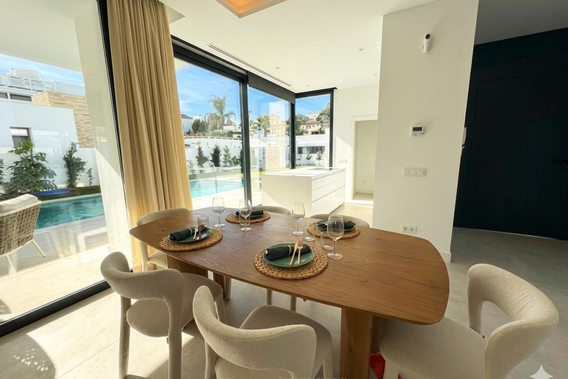 Resale - Villa - Estepona - Estepona Centro