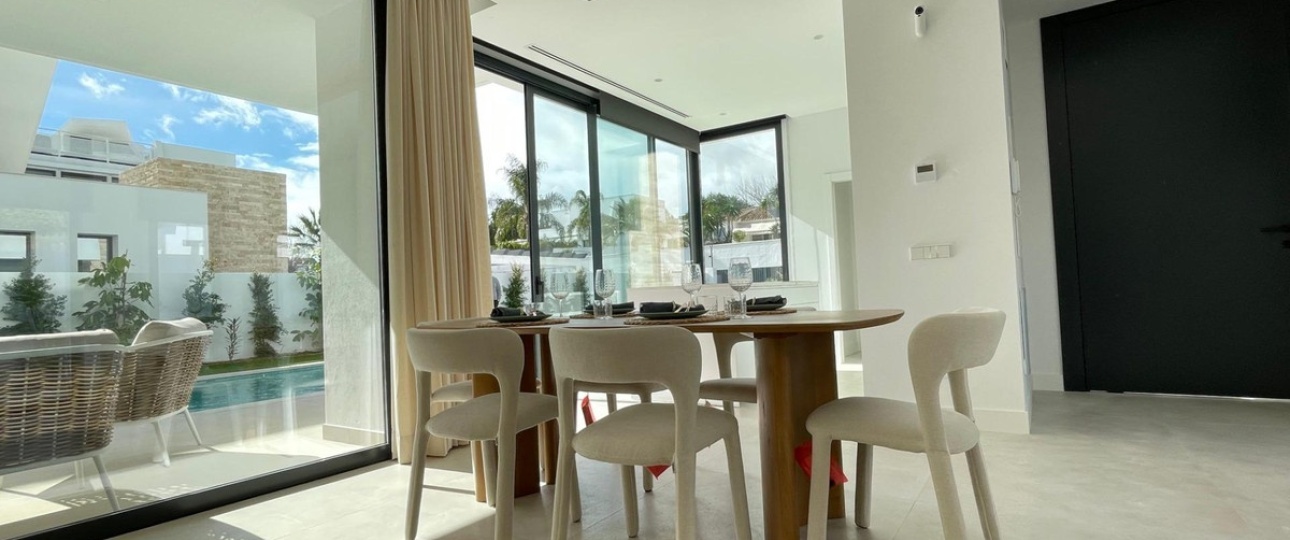 Resale - Villa - Estepona - Estepona Centro