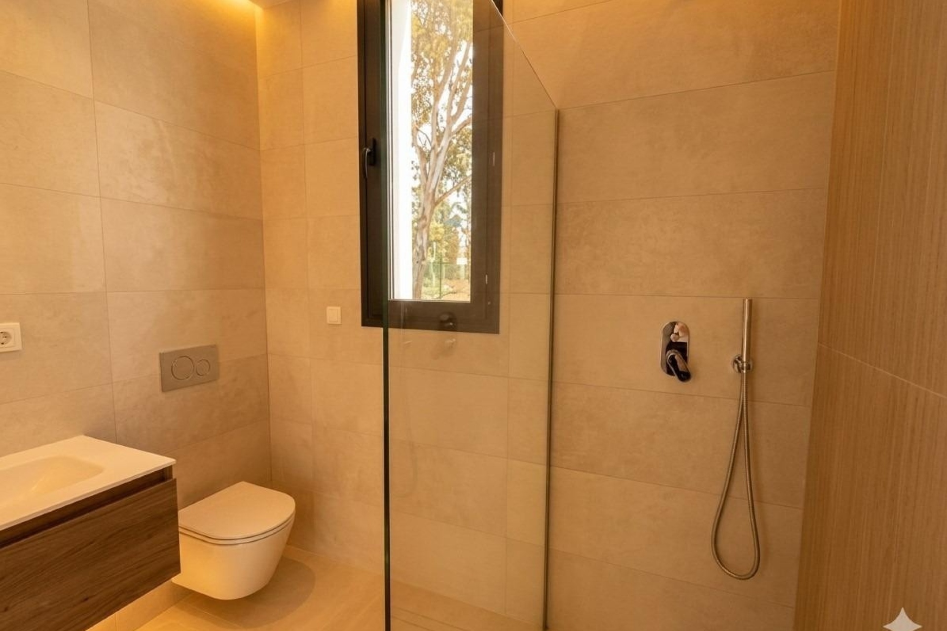 Resale - Villa - Estepona - Estepona Centro