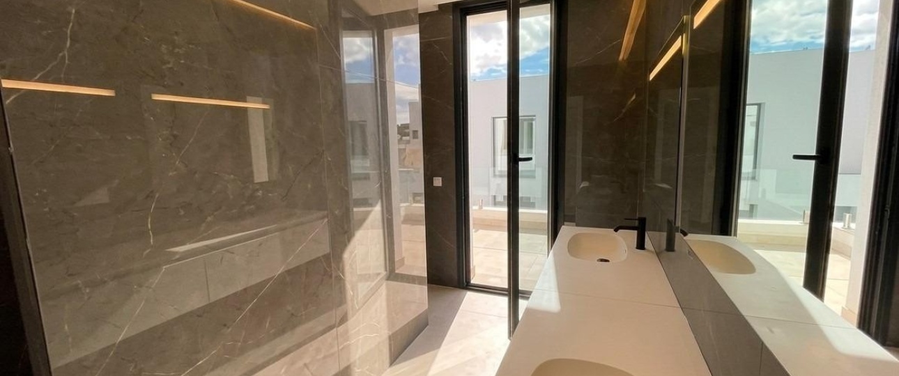 Resale - Villa - Estepona - Estepona Centro