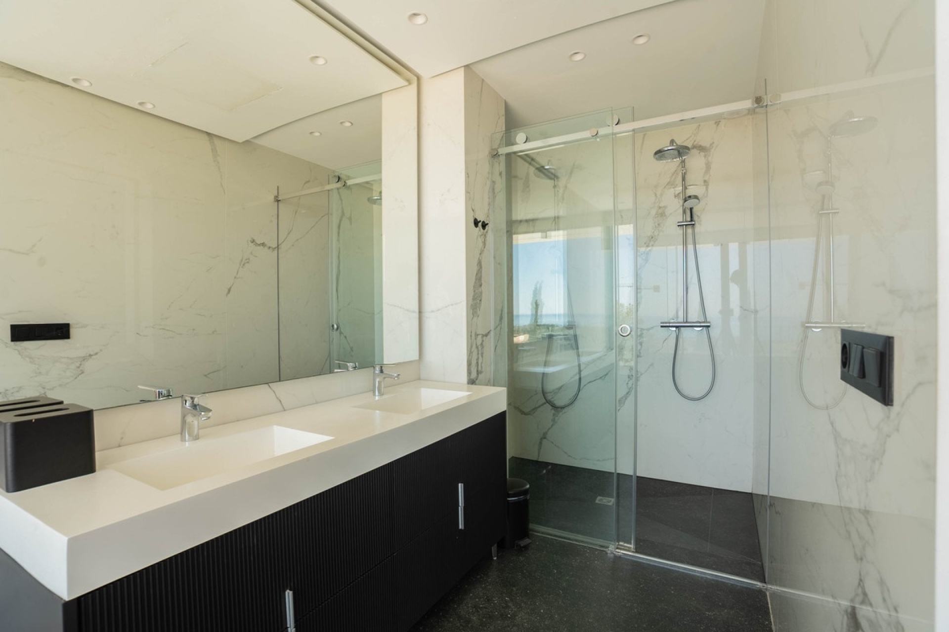 Resale - Villa - Estepona - Estepona Centro