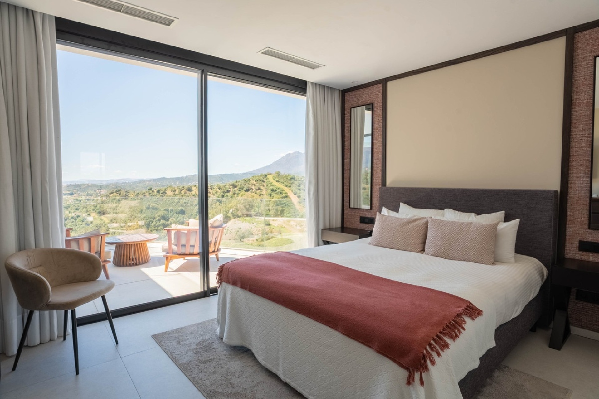 Resale - Villa - Estepona - Estepona Centro