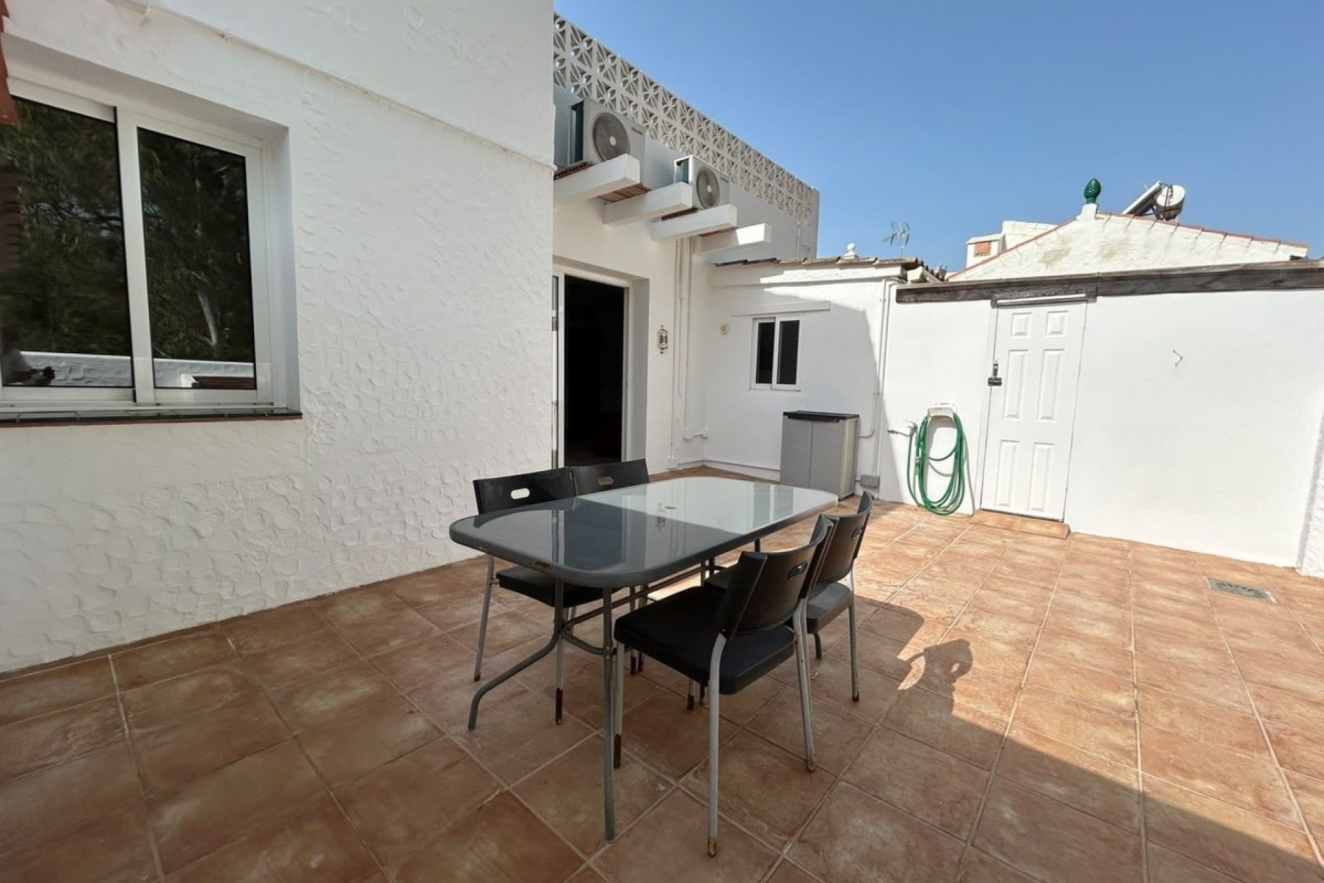 Resale - Villa - Estepona - Estepona Centro