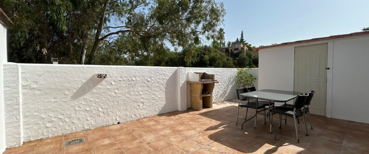 Resale - Villa - Estepona - Estepona Centro