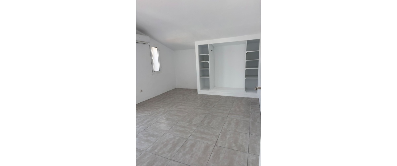 Resale - Villa - Estepona - Estepona Centro