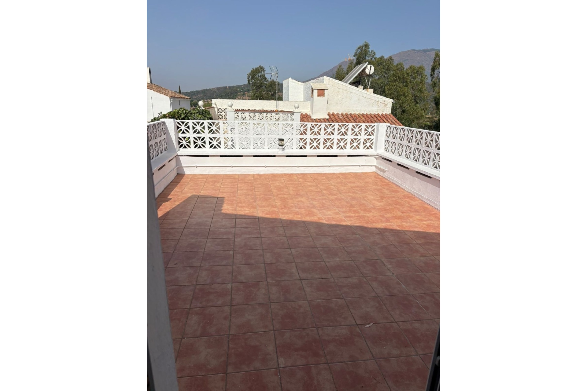Resale - Villa - Estepona - Estepona Centro