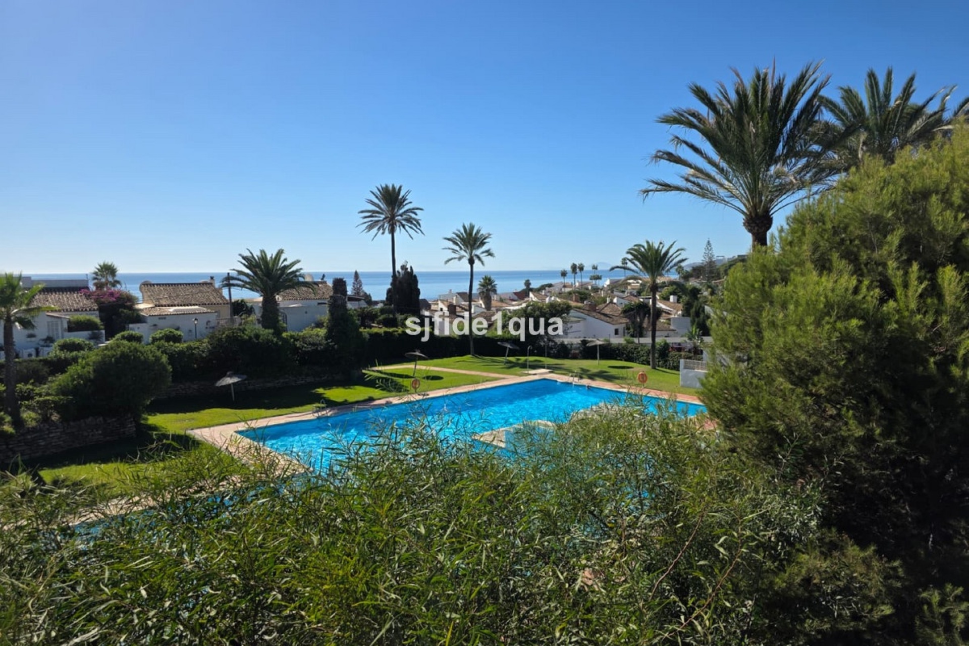 Resale - Villa - Estepona - Estepona Centro