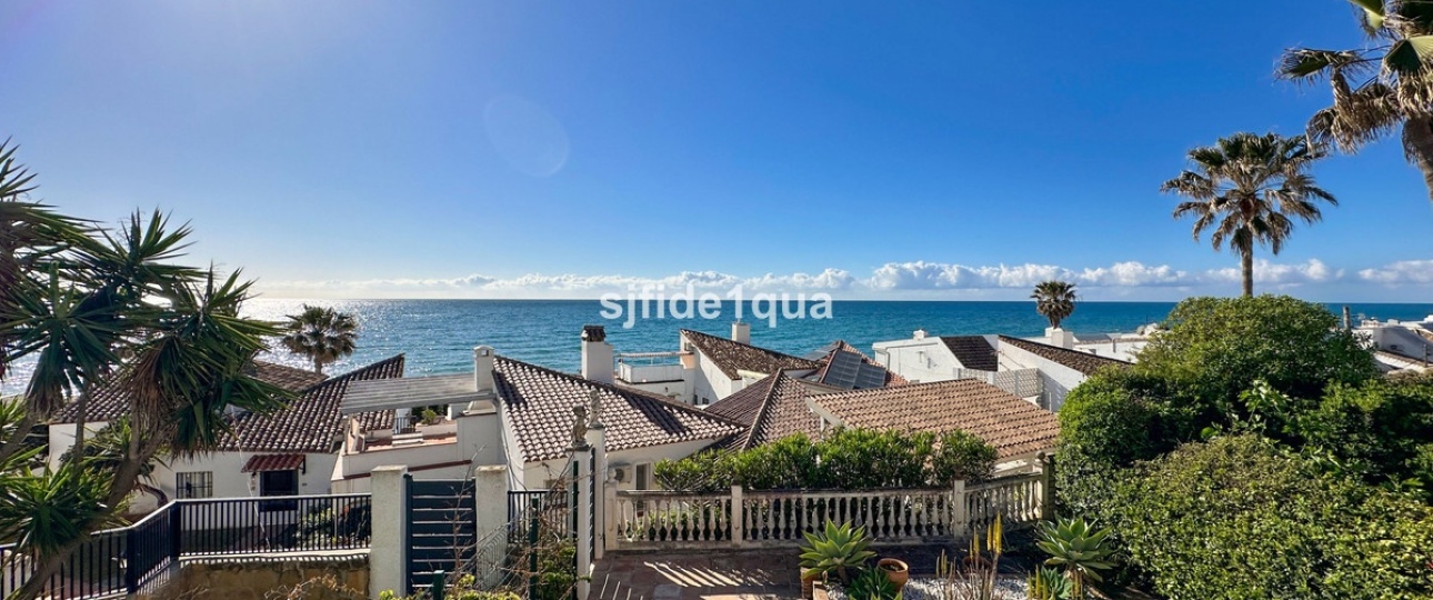 Resale - Villa - Estepona - Estepona Centro