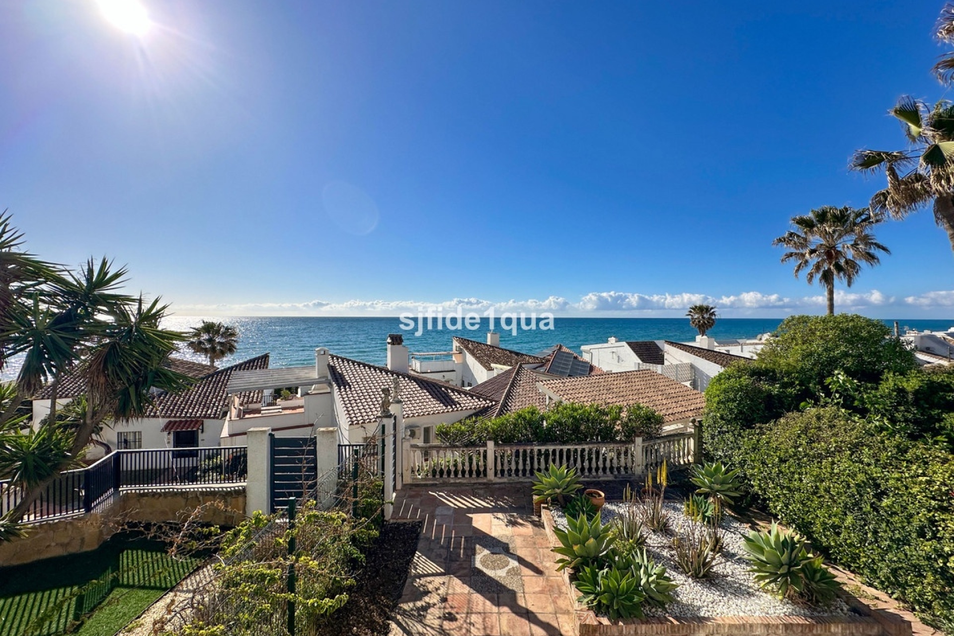Resale - Villa - Estepona - Estepona Centro