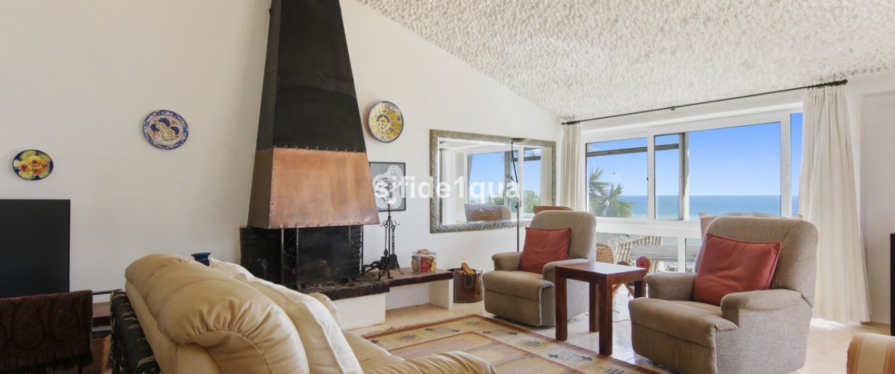 Resale - Villa - Estepona - Estepona Centro
