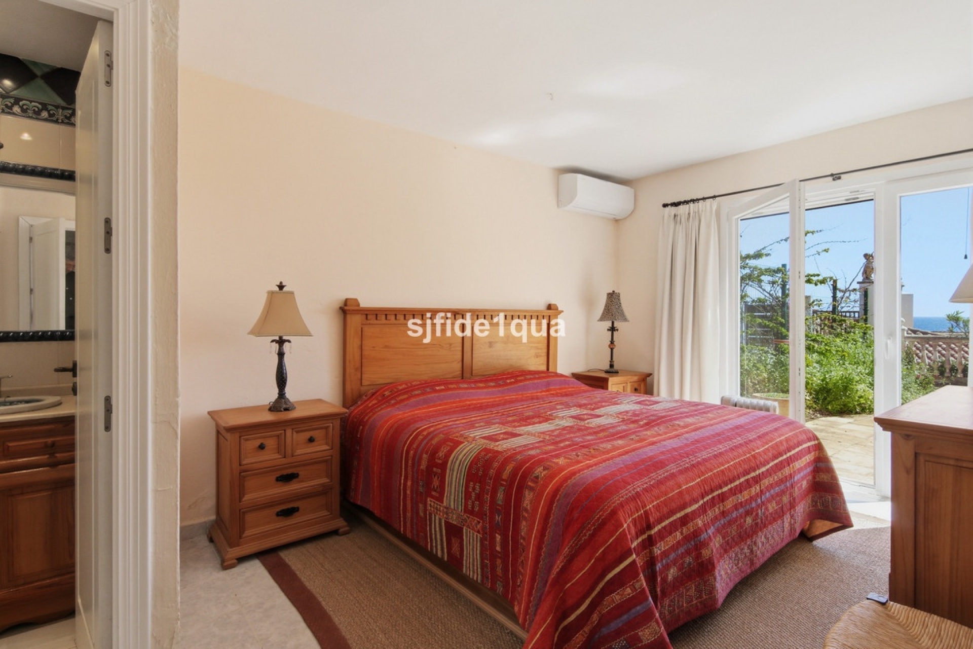 Resale - Villa - Estepona - Estepona Centro