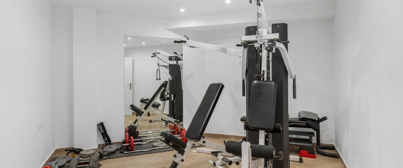 Resale - Villa - Estepona - Estepona Centro