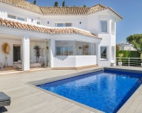 Resale - Villa - Estepona - Estepona Centro