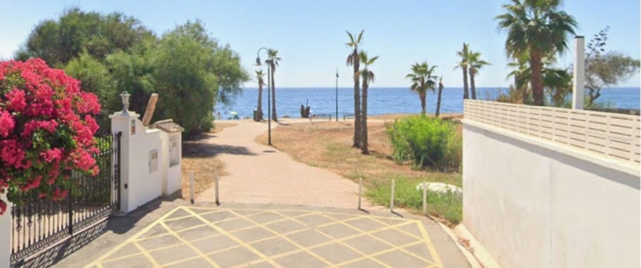 Resale - Villa - Estepona - Estepona Centro