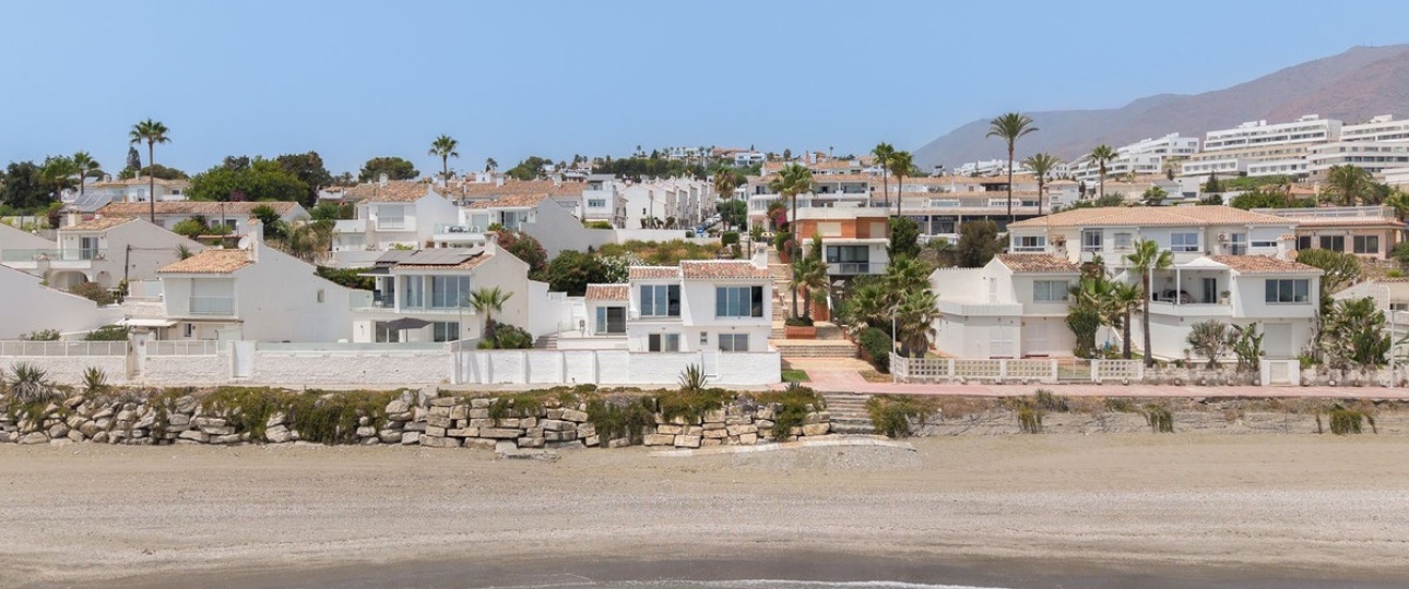 Resale - Villa - Estepona - Estepona Centro