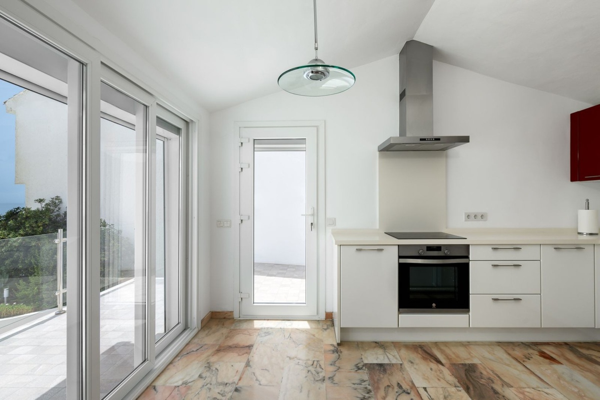 Resale - Villa - Estepona - Estepona Centro