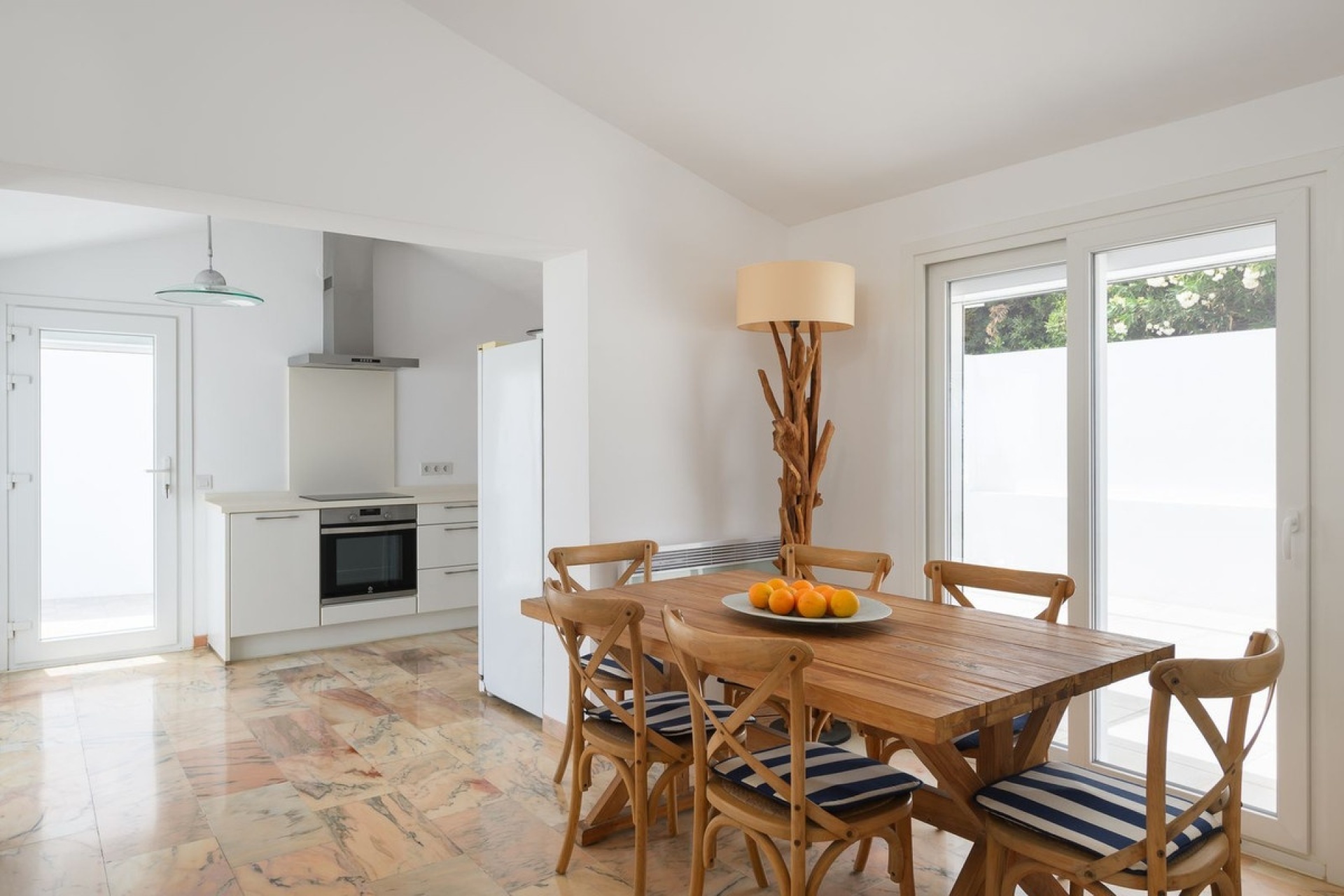 Resale - Villa - Estepona - Estepona Centro