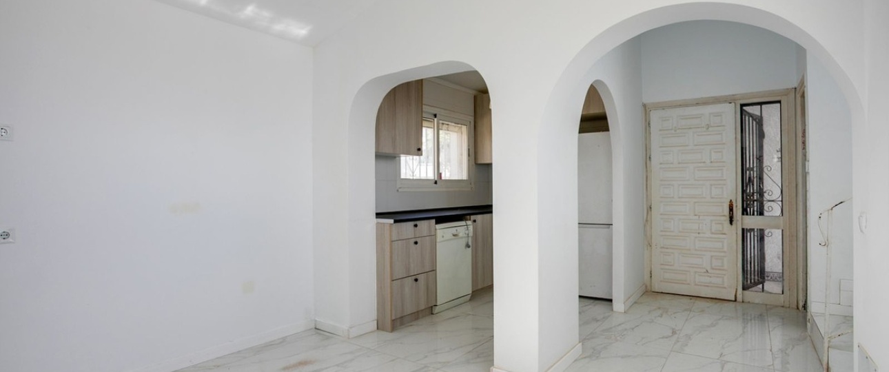 Resale - Villa - Estepona - Estepona Centro