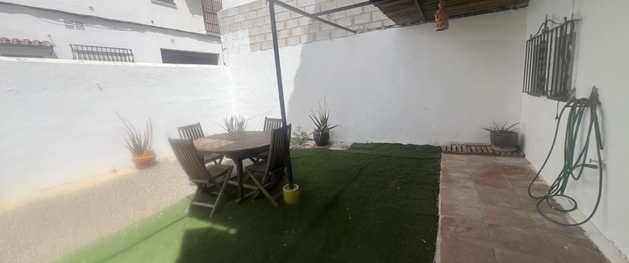 Resale - Villa - Estepona - Estepona Centro