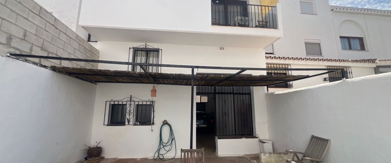 Resale - Villa - Estepona - Estepona Centro