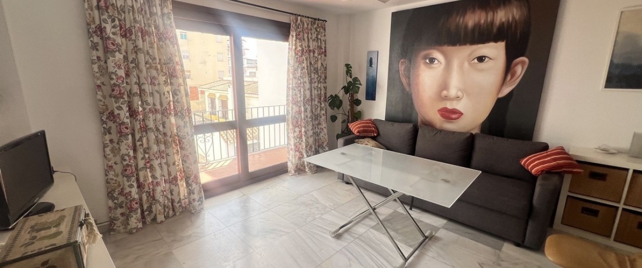 Resale - Villa - Estepona - Estepona Centro