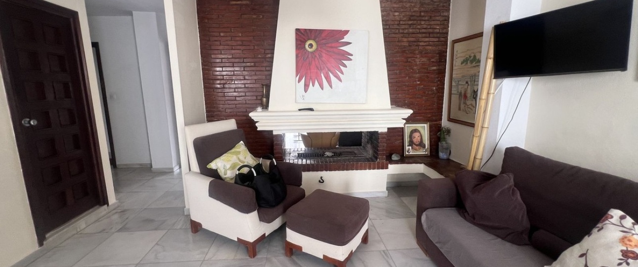 Resale - Villa - Estepona - Estepona Centro