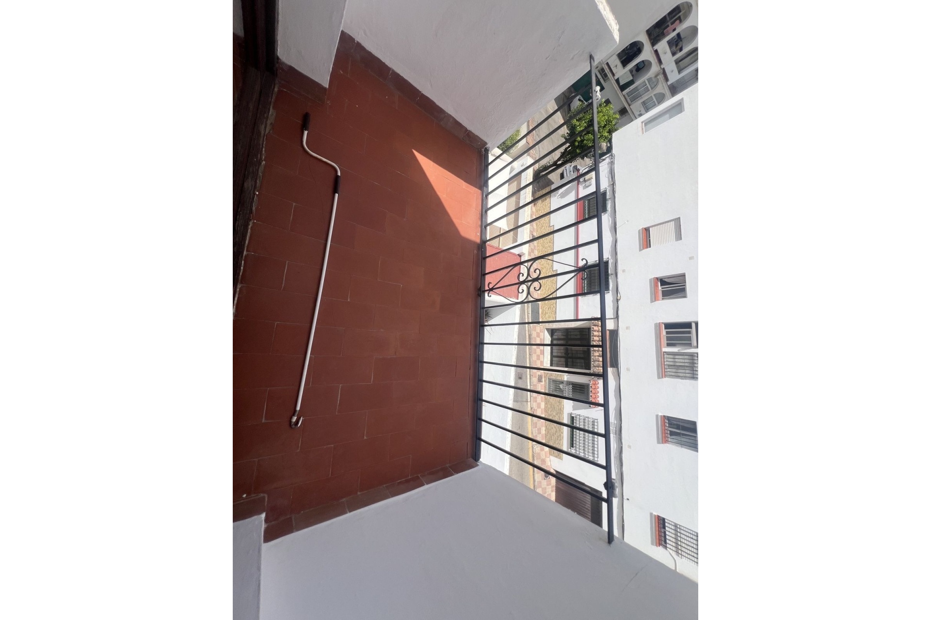 Resale - Villa - Estepona - Estepona Centro