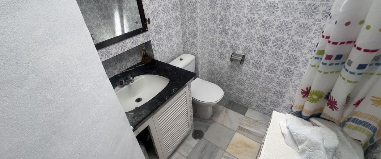 Resale - Villa - Estepona - Estepona Centro