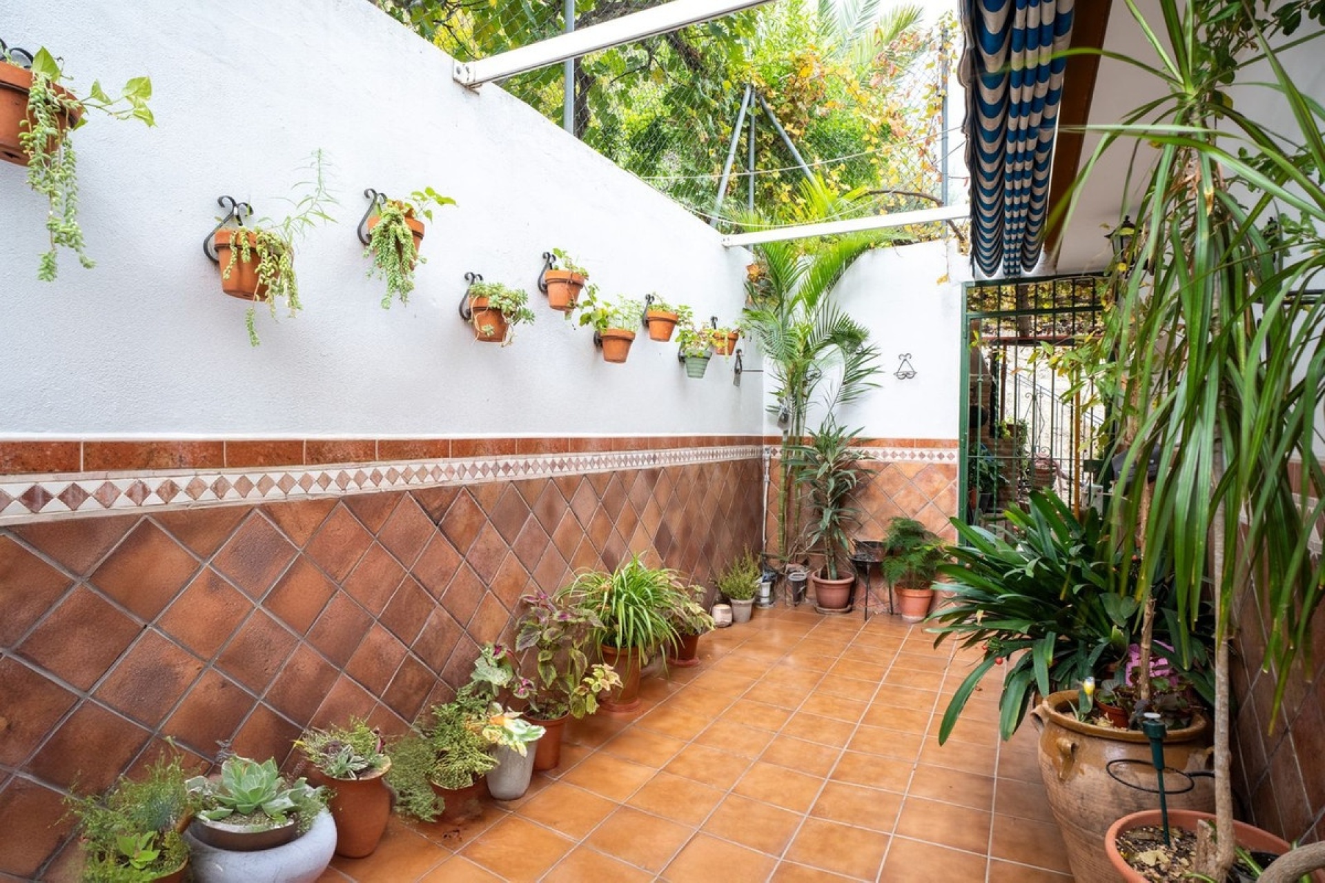 Resale - Villa - Estepona - Estepona Centro