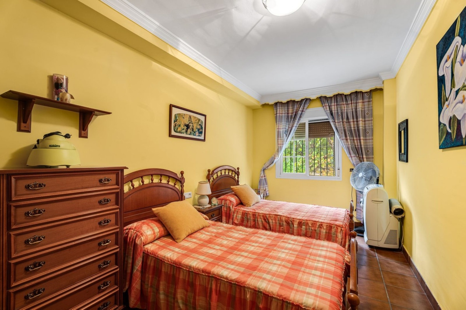 Resale - Villa - Estepona - Estepona Centro
