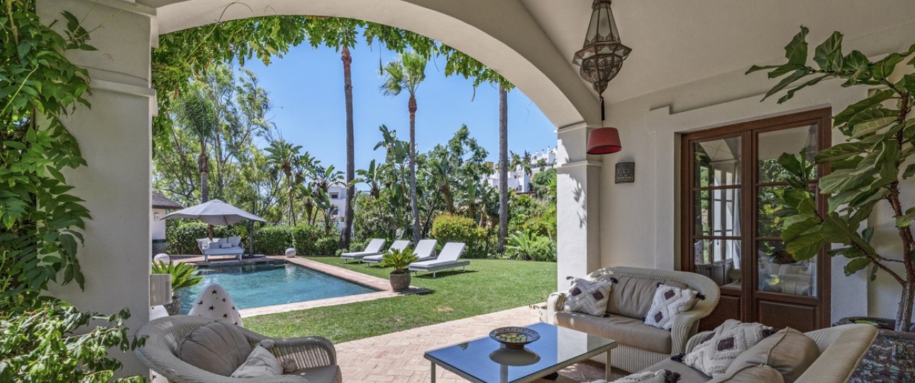 Resale - Villa - Estepona - Estepona Centro