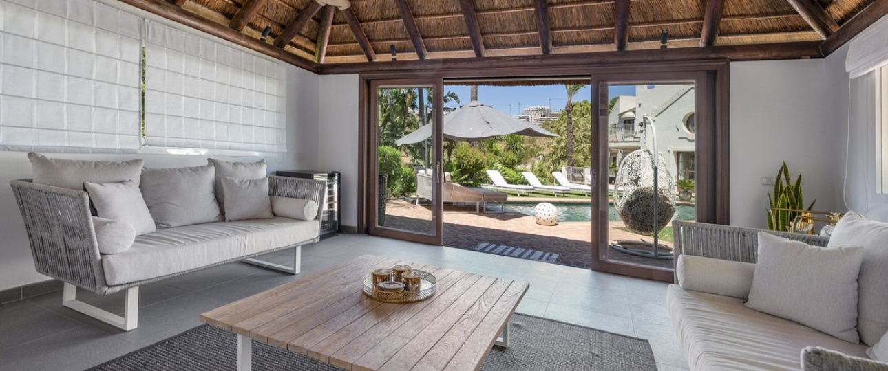 Resale - Villa - Estepona - Estepona Centro