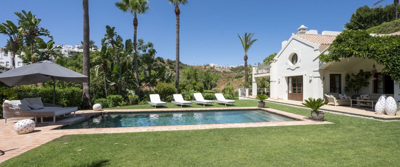 Resale - Villa - Estepona - Estepona Centro