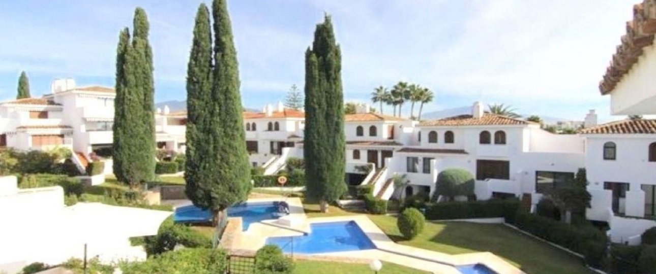 Resale - Villa - Estepona - Estepona Centro