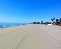Resale - Villa - Estepona - Estepona Centro
